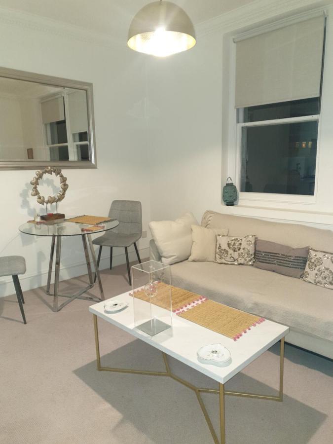 Beautiful One Bedroom Apartment Walking Distance To Paddington And Hyde Park Лондон Екстериор снимка