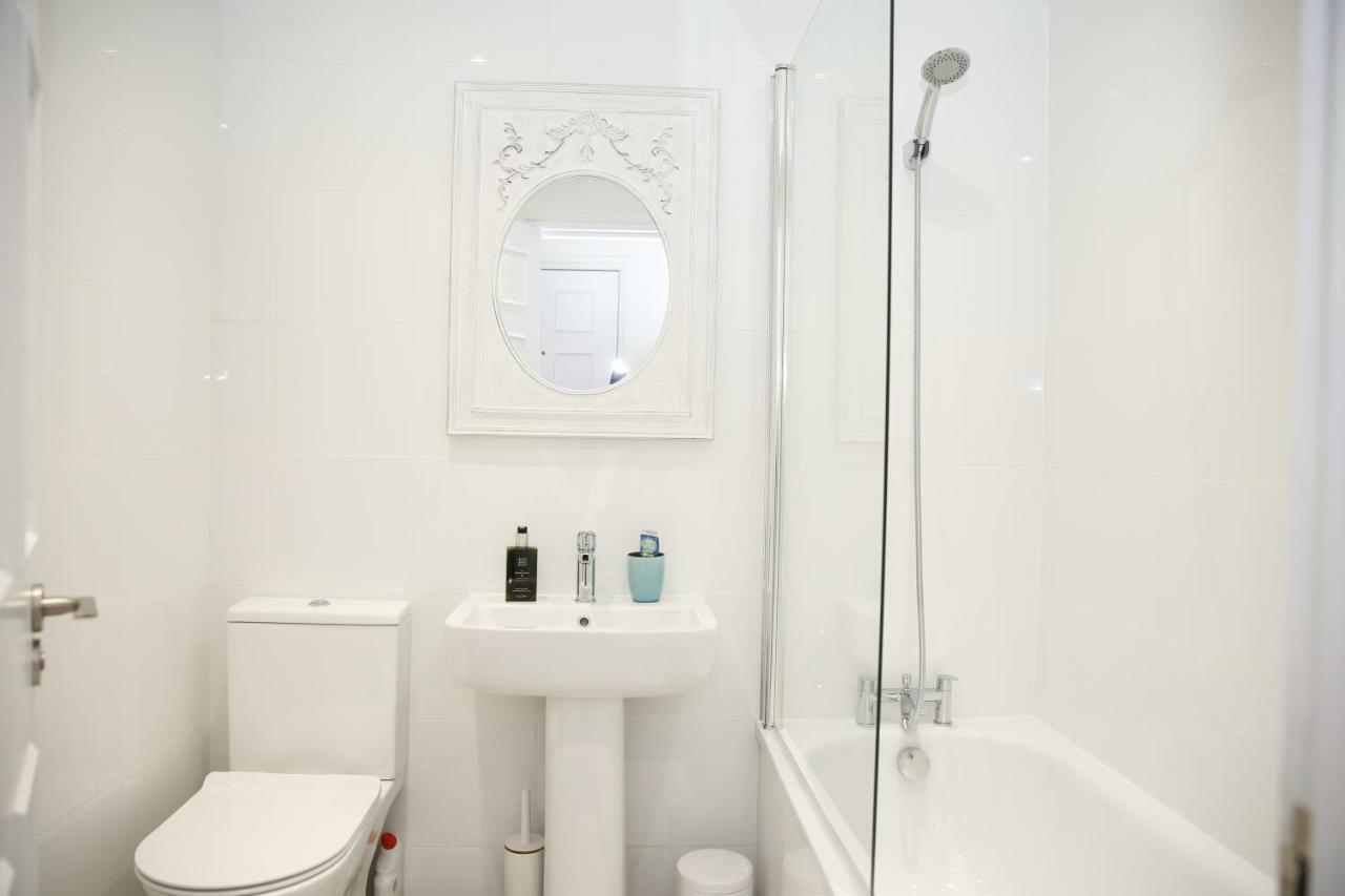 Beautiful One Bedroom Apartment Walking Distance To Paddington And Hyde Park Лондон Екстериор снимка